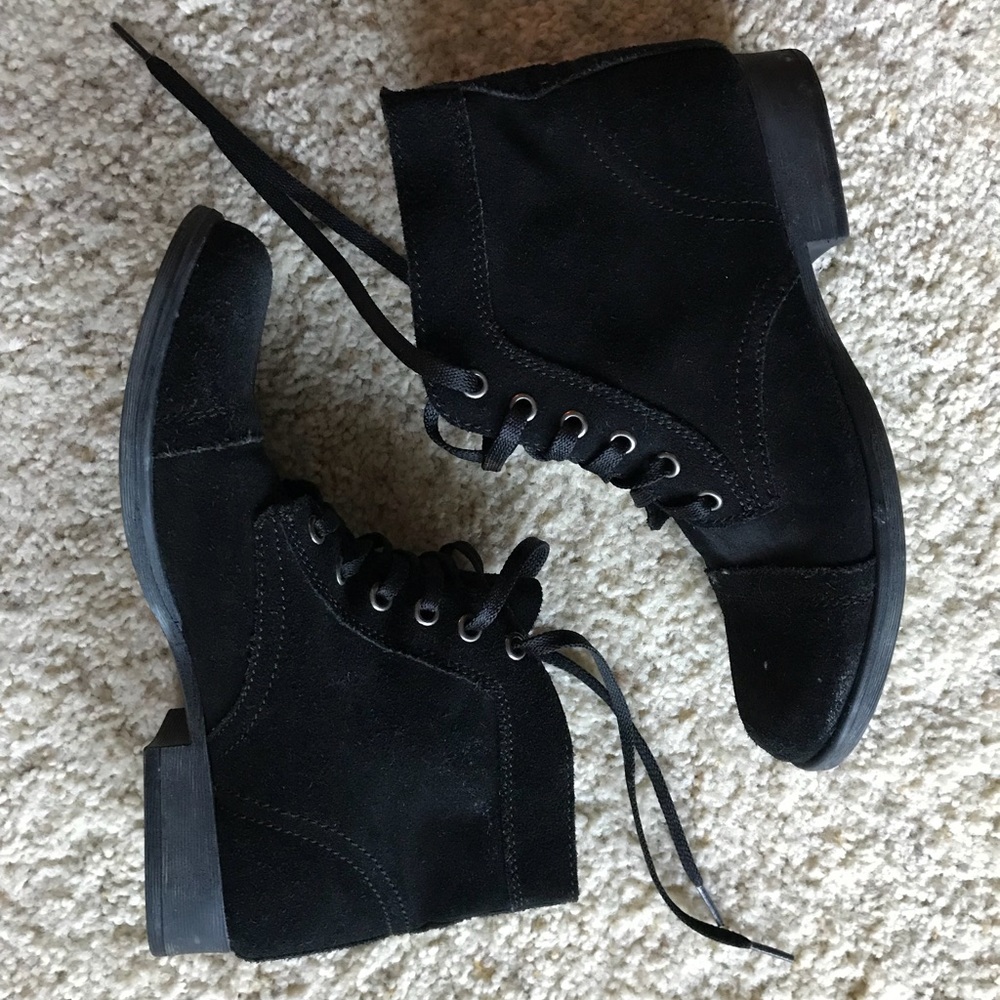 Black boots